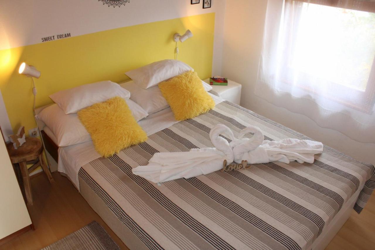 פאז'אנה Lily'S Lovely Apartments מראה חיצוני תמונה